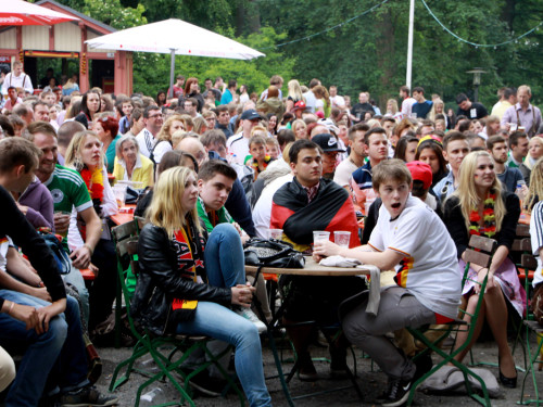 Public Viewings Fussball WM Deutschland Portugal 16.6.2014 – Foto 14