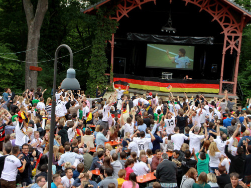 Public Viewings Fussball WM Deutschland Portugal 16.6.2014 – Foto 47