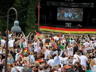 Vorschau des vorherigen Fotos