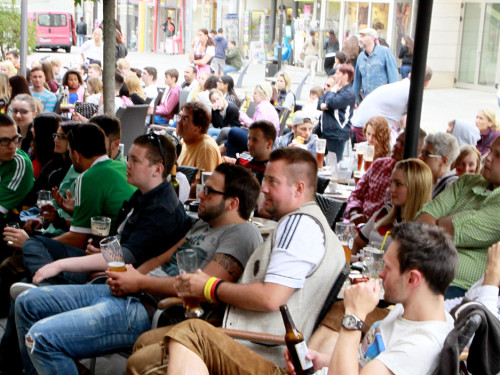 Public Viewings Fussball WM Deutschland Portugal – Foto 11