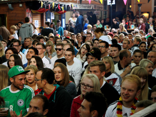 Public Viewings Fussball WM Deutschland USA  – Foto 24