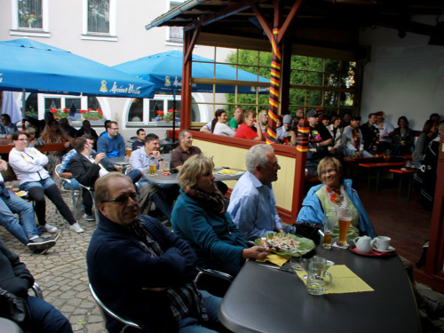 Public Viewings Fussball WM Deutschland USA 26.6.2014 Kneipen – Foto 3
