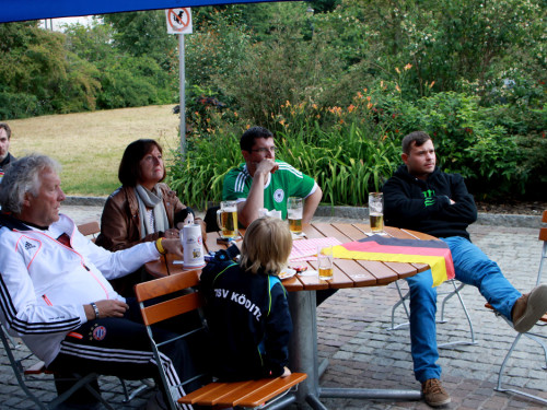 Public Viewings Fussball WM Deutschland USA 26.6.2014 Kneipen – Foto 9