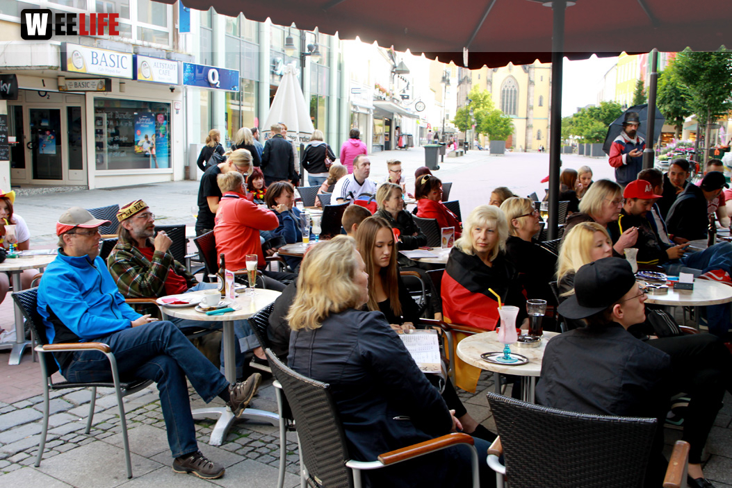 Public Viewings Fussball WM Deutschland USA 26.6.2014 Kneipen