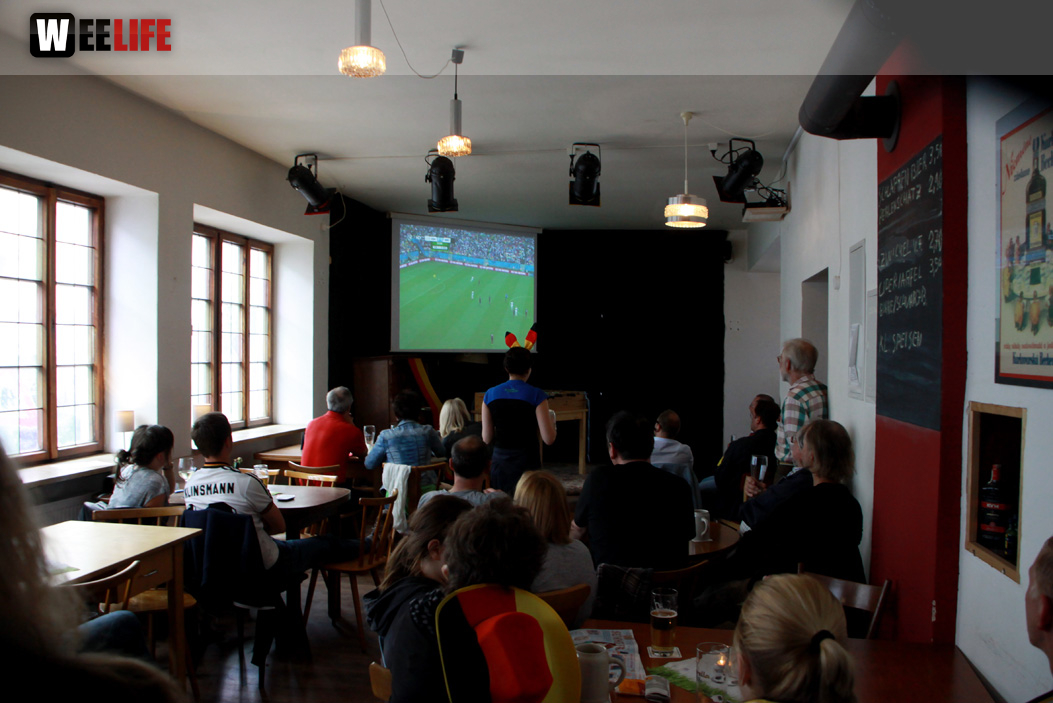 Public Viewings Fussball WM Deutschland USA 26.6.2014 Kneipen