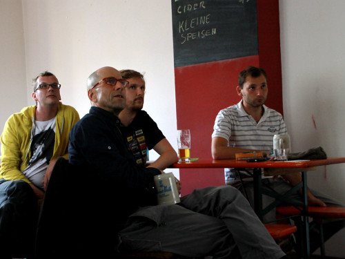 Public Viewings Fussball WM Deutschland USA 26.6.2014 Kneipen – Foto 36