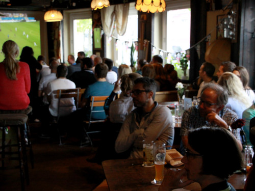 Public Viewings Fussball WM Deutschland USA 26.6.2014 Kneipen – Foto 44