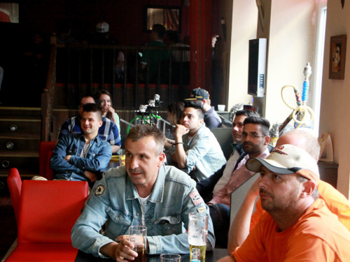 Public Viewings Fussball WM Deutschland USA 26.6.2014 Kneipen – Foto 57