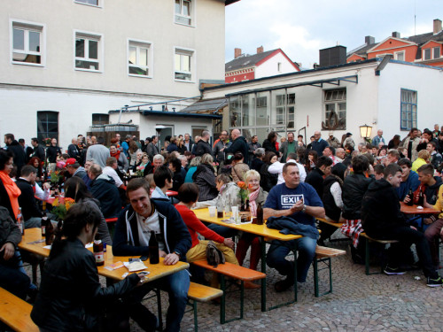 InnenhofKonzerte 2014 mit Exil & Silverslide bei Kfz Werkstatt Von-der-Tann-Straße  – Foto 16