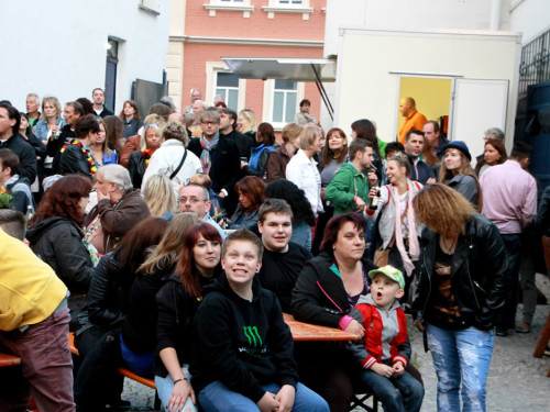InnenhofKonzerte 2014 mit Exil & Silverslide bei Kfz Werkstatt Von-der-Tann-Straße  – Foto 18