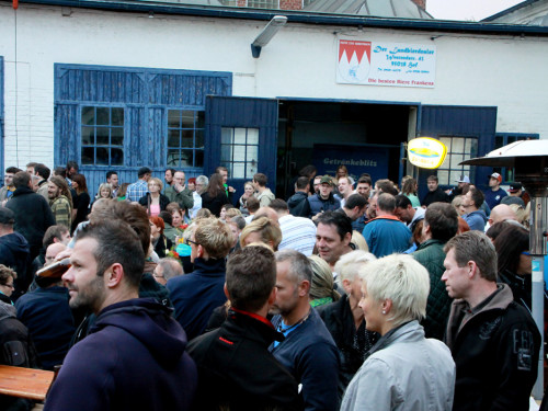 InnenhofKonzerte 2014 mit Exil & Silverslide bei Kfz Werkstatt Von-der-Tann-Straße  – Foto 46