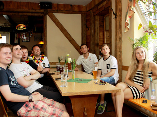 Public Viewings Fussball WM Viertelfinale Deutschland Frankreich – Foto 17