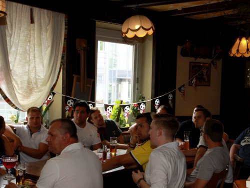Public Viewings Fussball WM Viertelfinale Deutschland Frankreich – Foto 19