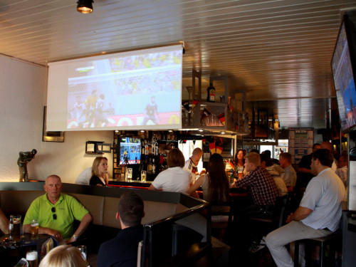 Public Viewings Fussball WM Viertelfinale Deutschland Frankreich – Foto 42