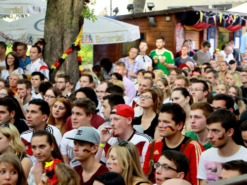 Public Viewings Fussball WM Viertelfinale Deutschland Frankreich 4.7.2014 – Foto 27