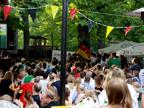 Public Viewings Fussball WM Viertelfinale Deutschland Frankreich 4.7.2014 – Foto 45