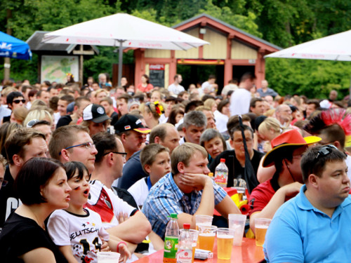Public Viewings Fussball WM Viertelfinale Deutschland Frankreich – Foto 9