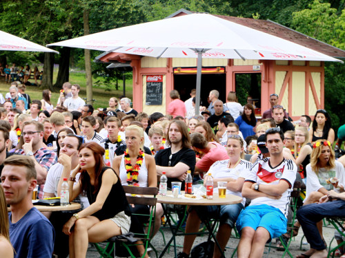 Public Viewings Fussball WM Viertelfinale Deutschland Frankreich – Foto 23