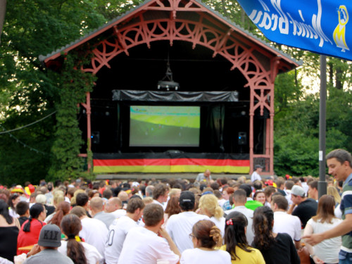 Public Viewings Fussball WM Viertelfinale Deutschland Frankreich – Foto 34