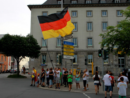 Public Viewings Fussball WM Viertelfinale Deutschland Frankreich 4.7.2014 Autokorso – Foto 12