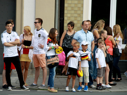 Public Viewings Fussball WM Viertelfinale Deutschland Frankreich 4.7.2014 Autokorso – Foto 15