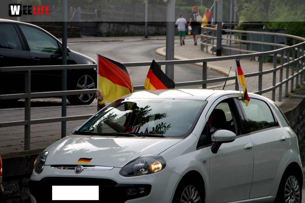 Public Viewings Fussball WM Viertelfinale Deutschland Frankreich 4.7.2014 Autokorso