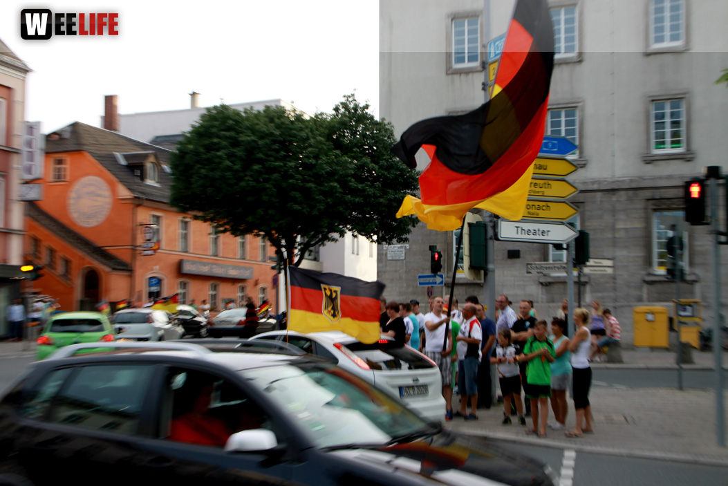 Public Viewings Fussball WM Viertelfinale Deutschland Frankreich 4.7.2014 Autokorso