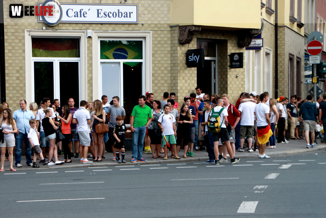 Public Viewings Fussball WM Viertelfinale Deutschland Frankreich 4.7.2014 Autokorso