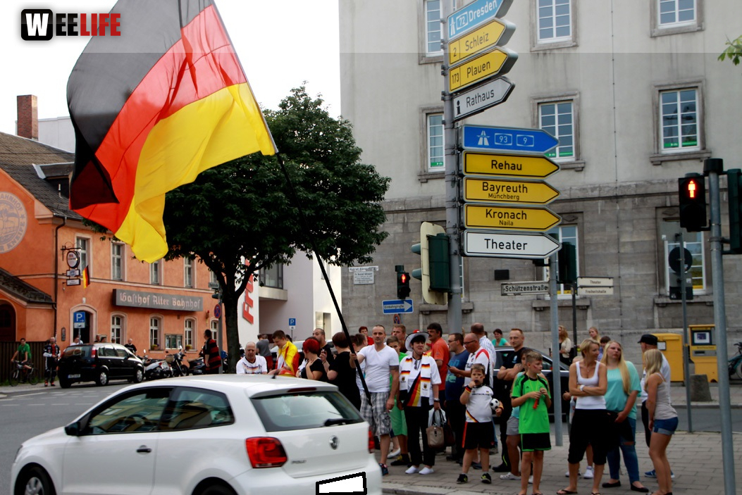 Public Viewings Fussball WM Viertelfinale Deutschland Frankreich 4.7.2014 Autokorso