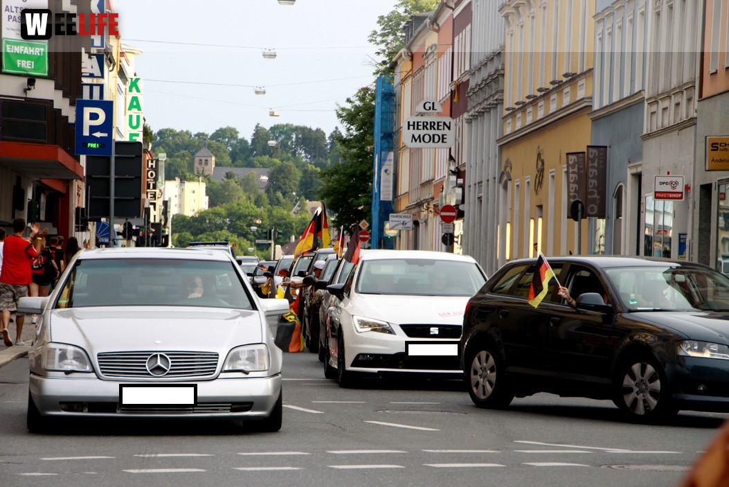 Public Viewings Fussball WM Viertelfinale Deutschland Frankreich 4.7.2014 Autokorso