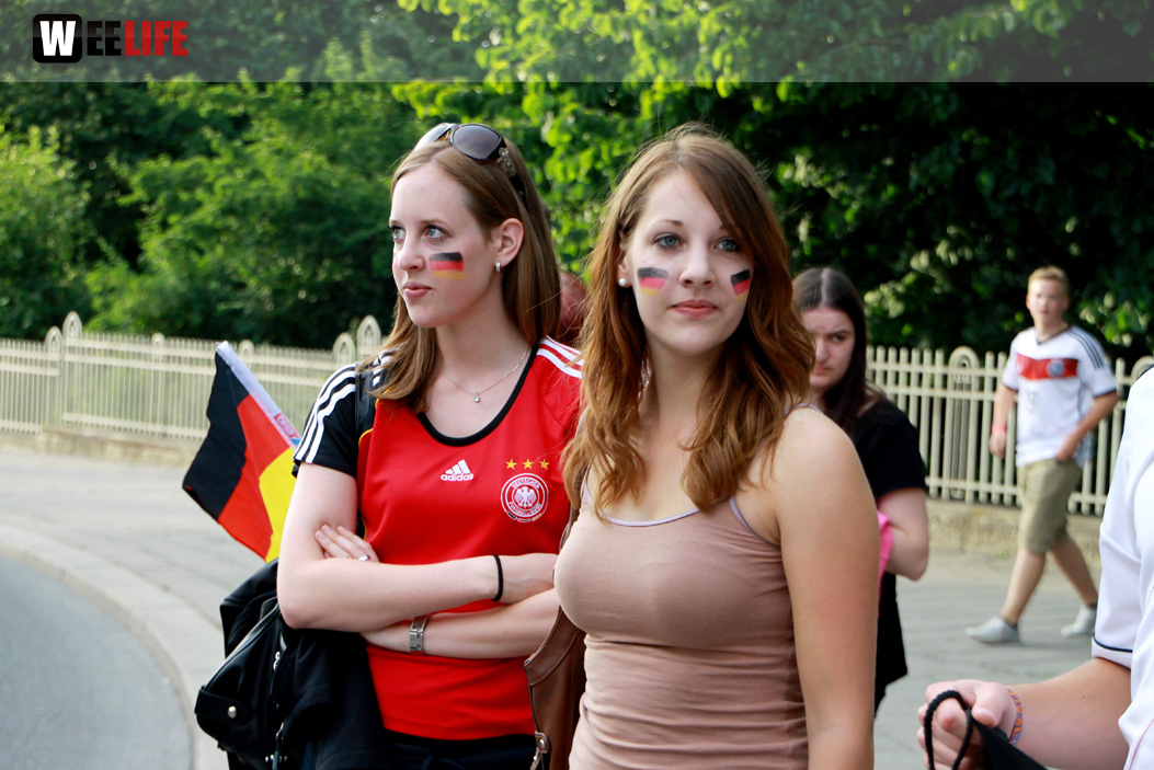 Public Viewings Fussball WM Viertelfinale Deutschland Frankreich 4.7.2014 Autokorso