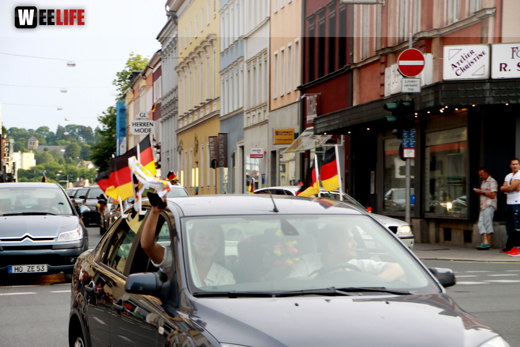 Public Viewings Fussball WM Viertelfinale Deutschland Frankreich 4.7.2014 Autokorso