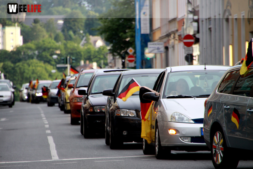 Public Viewings Fussball WM Viertelfinale Deutschland Frankreich 4.7.2014 Autokorso