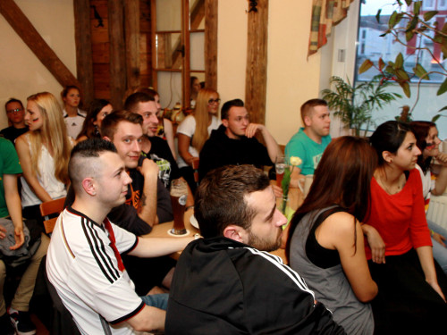 Public Viewings WM Finale Deutschland Argentinien Kneipen – Foto 13