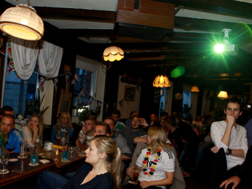 Public Viewings WM Finale Deutschland Argentinien Kneipen – Foto 18