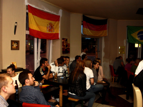 Public Viewings WM Finale Deutschland Argentinien Kneipen – Foto 59