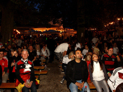 Public Viewings WM Finale Deutschland Argentinien Parkcafe – Foto 32