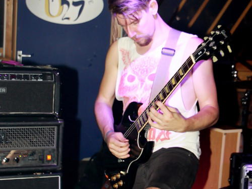 Second Rage LIVE: Emma StonedDeadbeat Hero – Foto 4