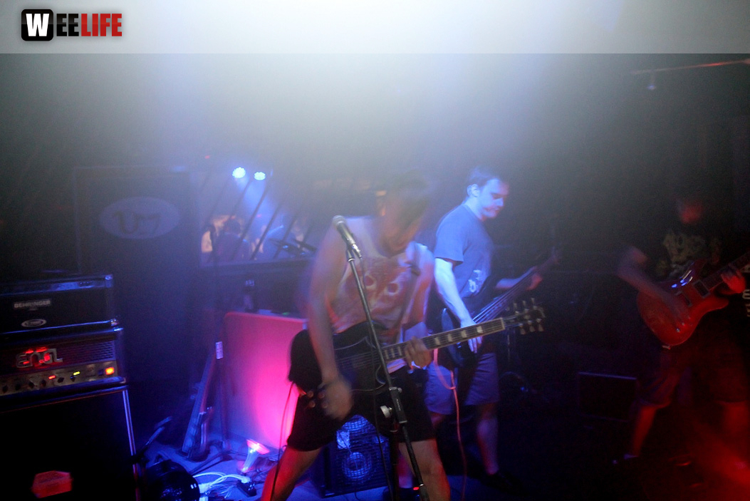 Second Rage LIVE: Emma StonedDeadbeat Hero