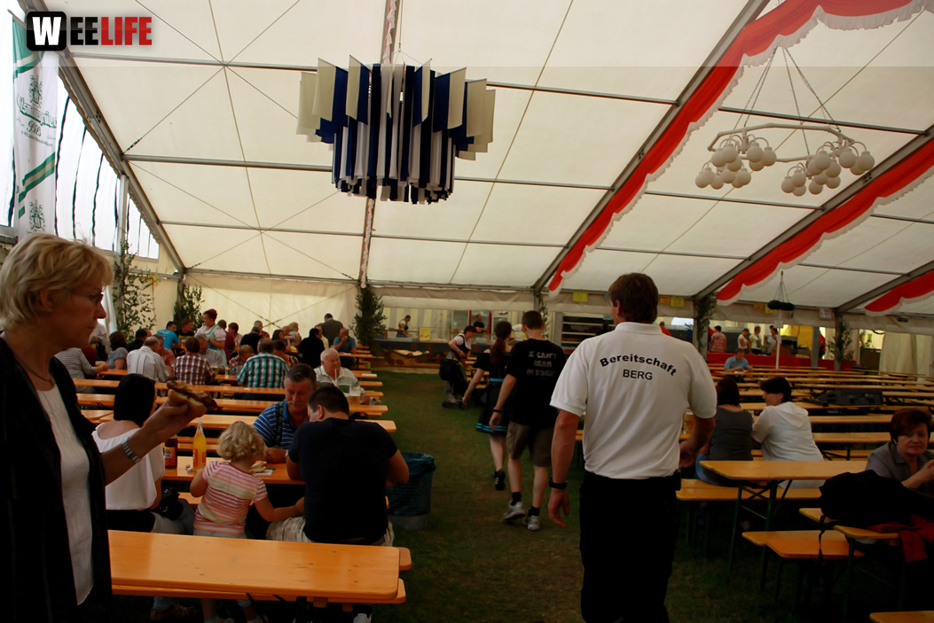 Wiesenfest Berg mit Pina Colada