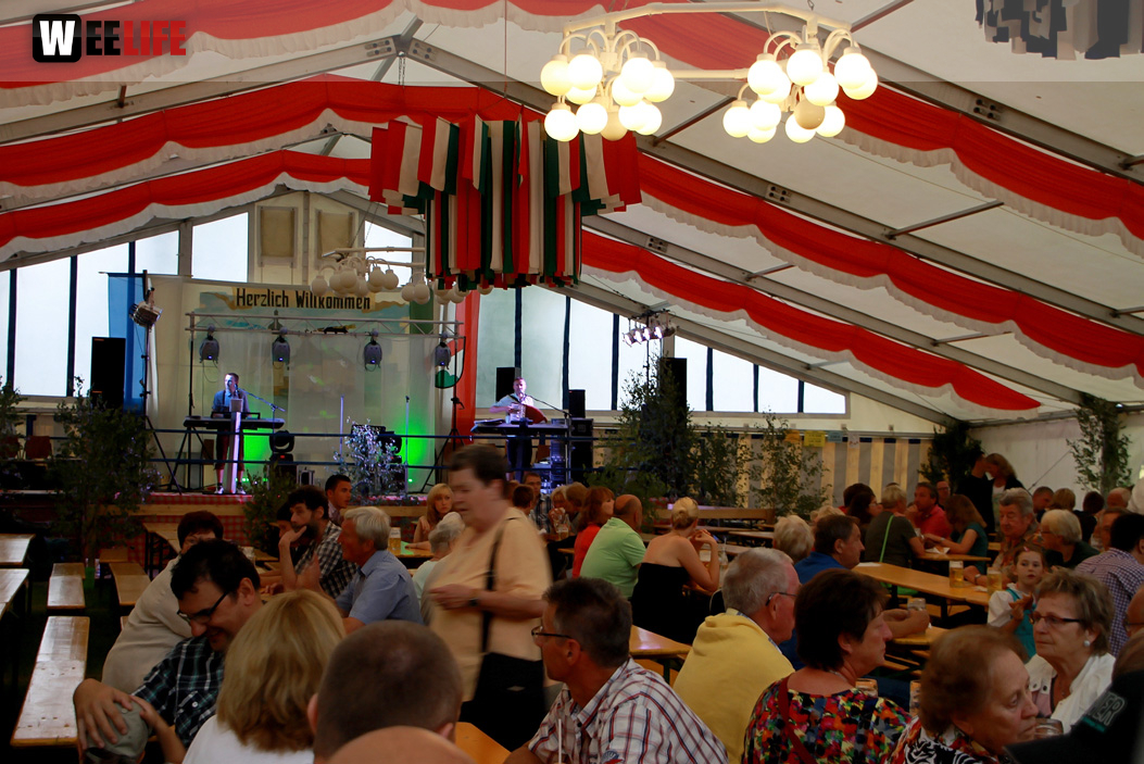 Wiesenfest Berg mit Pina Colada