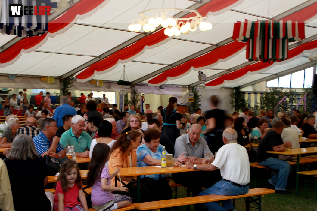 Wiesenfest Berg mit Pina Colada