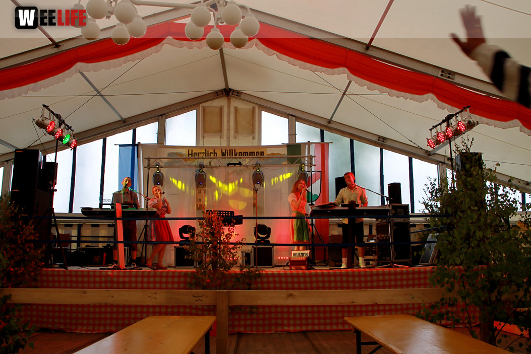 Wiesenfest Berg mit Pina Colada