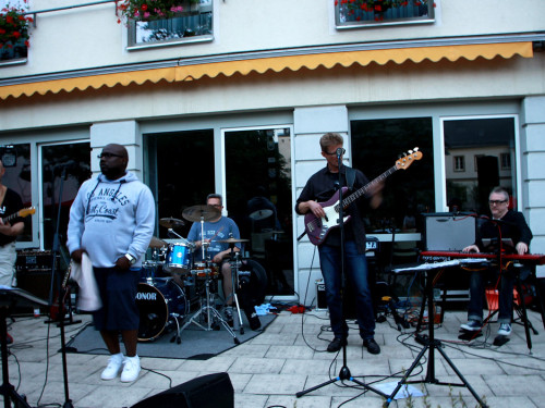 InnenHofKonzert mit Orange Shakers – Foto 8