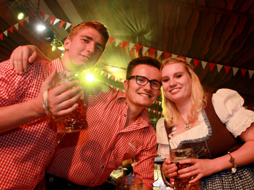 Hofer Volksfest 2014 Abends mit den Stieflziacha – Foto 31