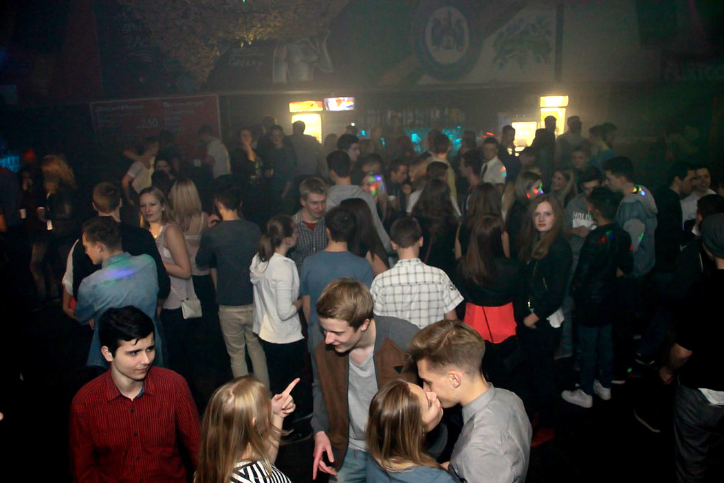 Facharbeitsabgabeparty Bierpalast Closed