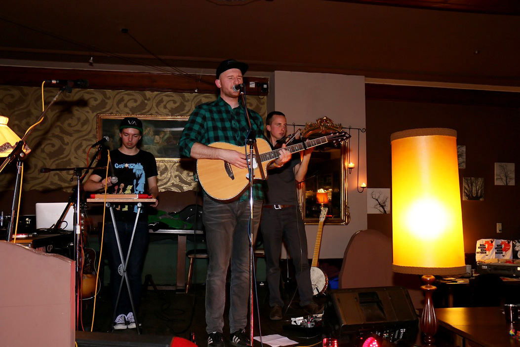 Konzert John Allen u. No King. No Crown Gegen den Strom 3