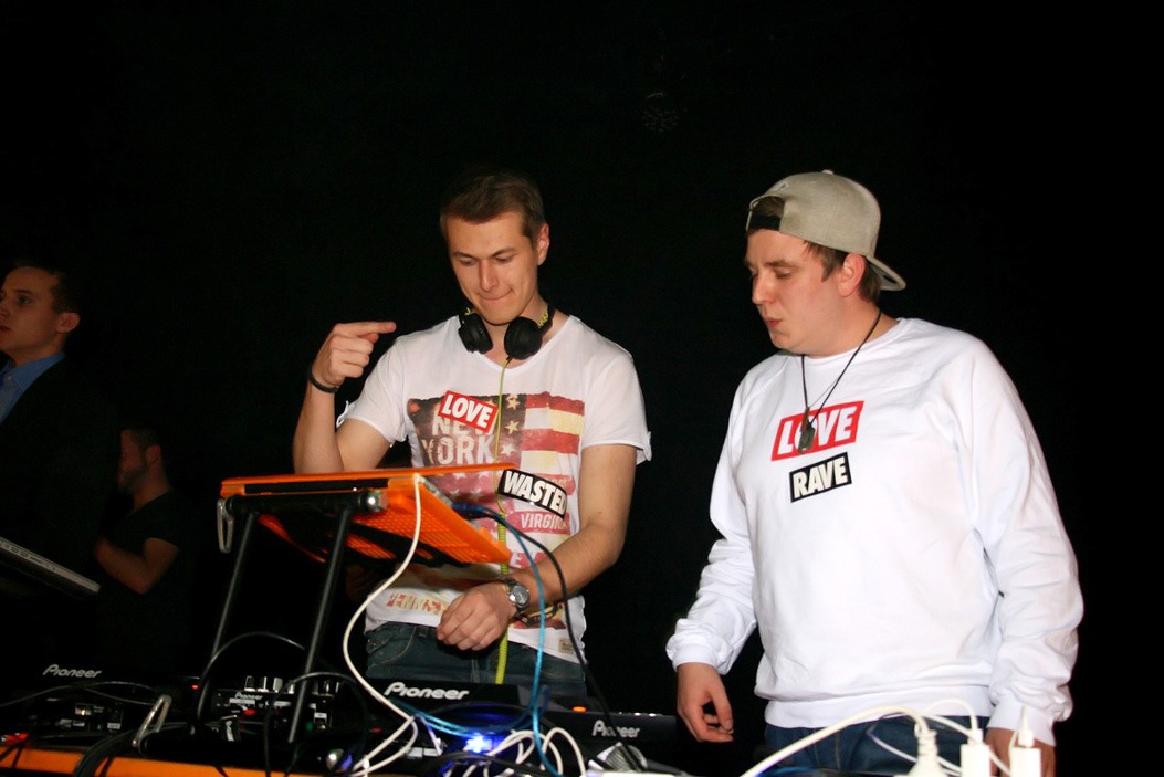 Fotos dieser Veranstaltung: Fire and Ice Schulball des JCRG Party mit DJ ChrisMü