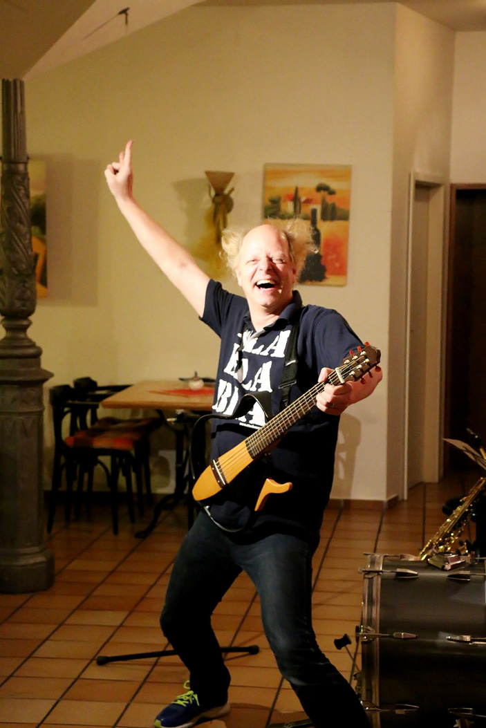 Fotos dieser Veranstaltung: Comedy Atze Bauer der Lieder-Chaot