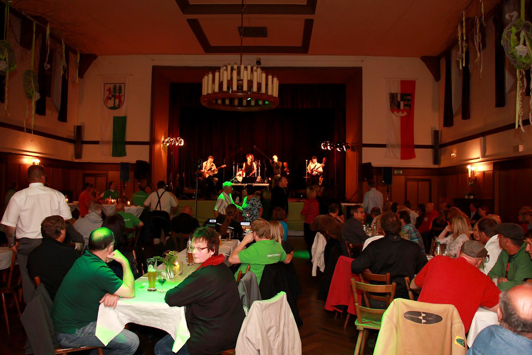 Schützenfest mit Dirty Hackel Band